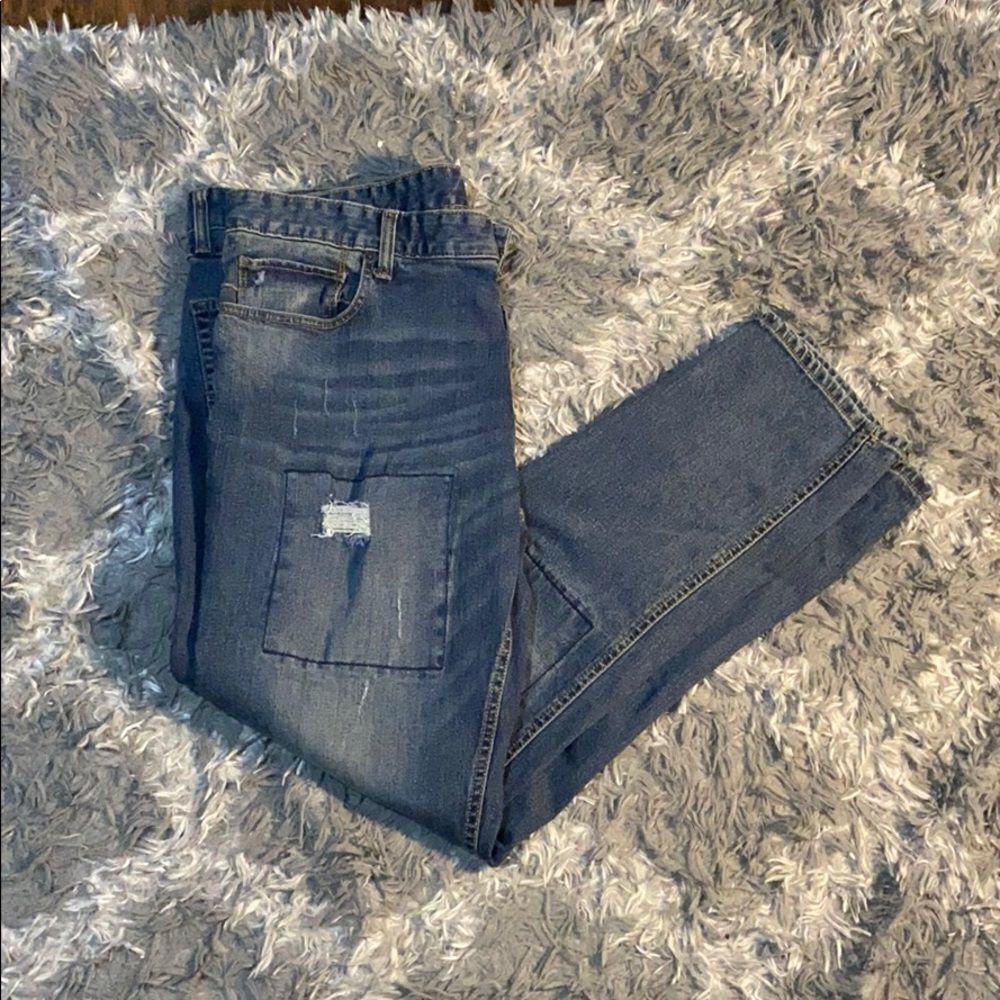 American Rag Jeans‎ distressed Size 38 by 32 EUC